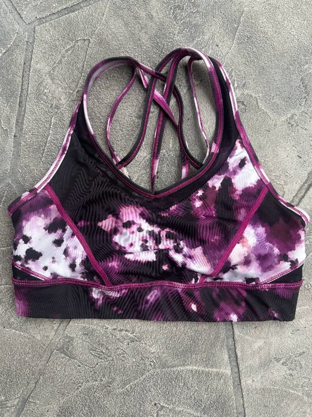 Lululemon Strap It Like It's Hot Sports Bra, Blooming Pixie Raspberry - Size 6